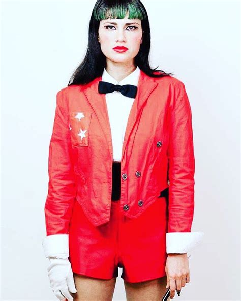 Hot Photos Of Gabrielle Miller ThBlog