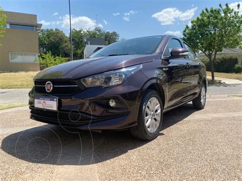 FIAT Cronos 1 3L Drive GSE Pack Conectividad Usado 2020 Color Rojo