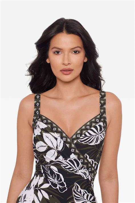 Sanibel One Piece in Elle Dorado - Miraclesuit® Official
