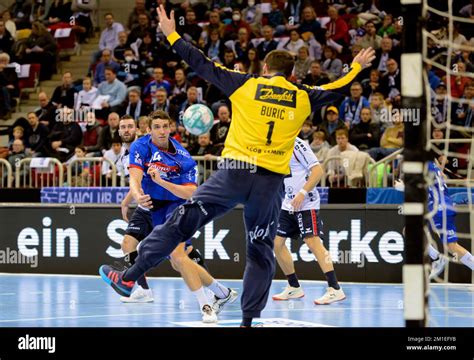 Von Links Nach Rechts Frederik Ladefoged Bhc Goalwart Benjamin Buric