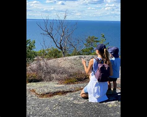 Photo Le Prince Carl Philip Et La Princesse Sofia Ici Avec Son Fils