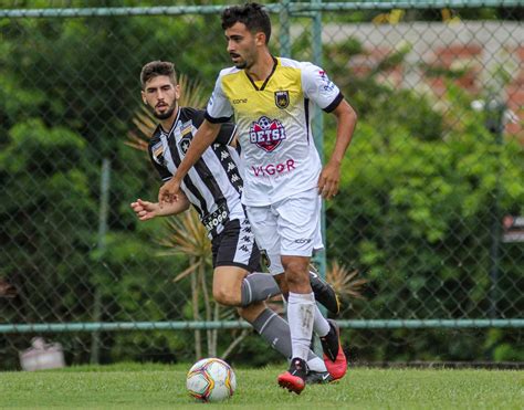 Voltaço é derrotado pelo Botafogo no primeiro jogo da final da Taça Rio