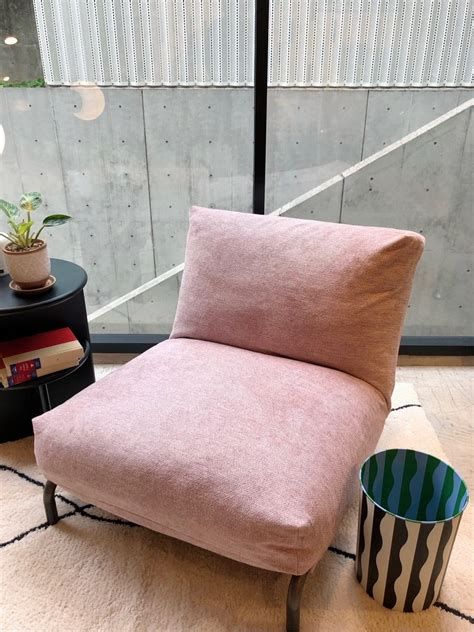 大型商品RODEZ CHAIR NUDE 2nd 1シーター ロデチェアのコーディネートスナップSAJOURNAL STANDARD FURNITUREジャーナルスタンダード