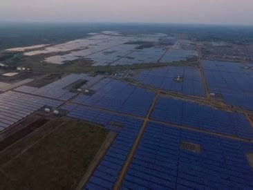 Dünyanın En Büyük Güneş Enerjisi Santrali Açıldı