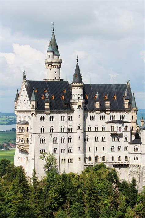 Castelo De Neuschwanstein Alemanha Imagem De Stock Imagem De Avaria