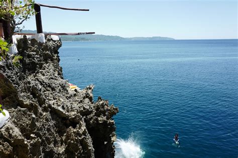 Je Tunnel Ariel S Point Cliff Diving Paradise In Boracay Philippines