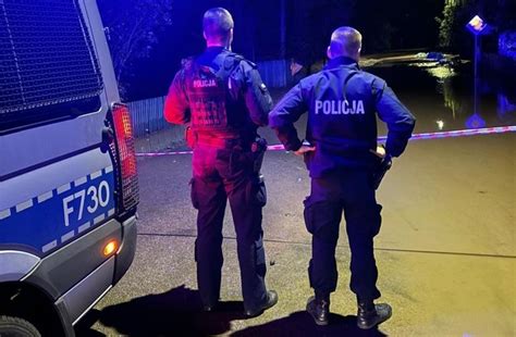 Szabrownictwo na zalanych terenach Policja podała dane RMF 24