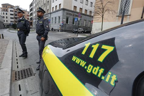 Furbetti Del Reddito Di Cittadinanza In Brianza C Un Condannato Per