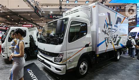 Giias Mitsubishi Fuso Perkenalkan Truk Barang Listrik Pertama Di