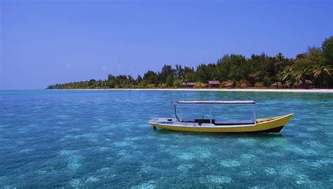 Damar Island – Visit Indonesia – The Most Beautiful Archipelago in The ...