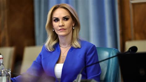 Gabriela Firea după ce o femeie a fost omorâtă de o haită de câini în