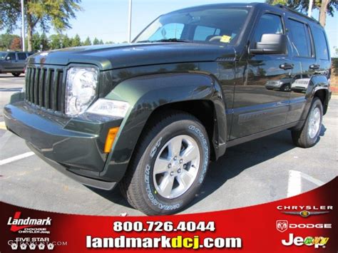 Natural Green Pearl Jeep Liberty Sport Photo