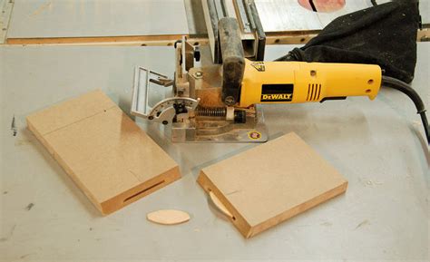 Biscuit Joiner vs Domino - Which One is Better for Your Project?