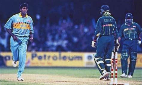 Venkatesh Prasad dismissing Aamir Sohail in 1996 WC one of the most ...