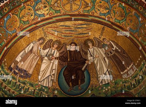 Mosaicos en la basílica de San Vitale Ravenna Italia Fotografía de