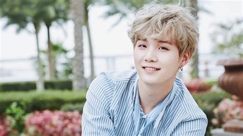 Bts Suga Laptop Wallpapers Wallpaper Cave