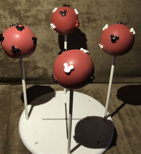 Mickey Mouse Cake pops | Mickey mouse cake, Mouse cake, Sweet treats