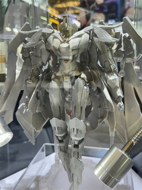 nuke matrix white judgement bombusbee