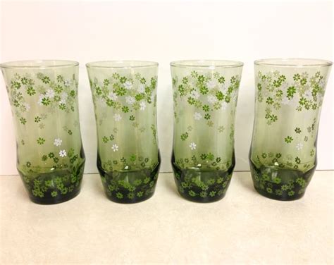 Green Vintage Drinking Glasses With Floral Pattern, Set of Eight - Etsy