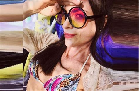 9 Hot Sexy Fiorella Rodriguez Bikini Pics