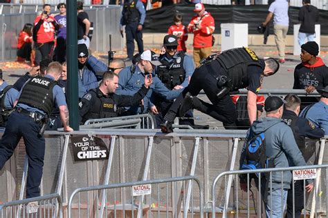 Brave Kansas City Chiefs Fans Tackle Parade Shooting Suspect In Wild