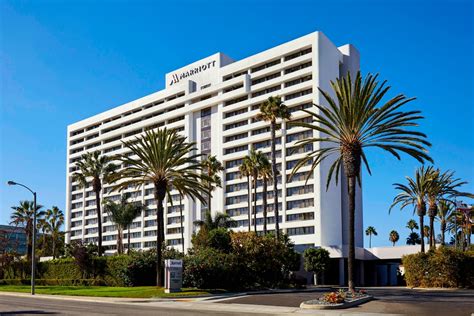 Torrance Family Hotel | Torrance Marriott Redondo Beach