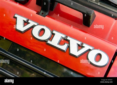 Volvo Truck And Commercial Hi Res Stock Photography And Images Alamy