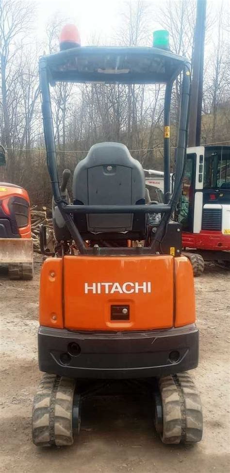 Minikoparka Koparka Hitachi U Kubota Bobcat Cat Takeuchi