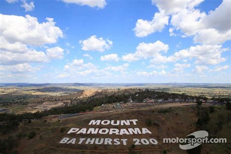 Mt Panorama From Above Mount Panorama Panorama Bathurst