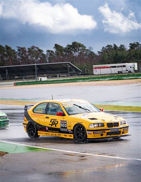 Fahrerplatz BMW 318ti Cup NES500 Classic Masters 65977