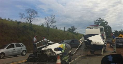 G1 Acidentes nas rodovias do Vale matam três e deixam seis feridos