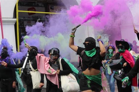 Feministas Toman Calles De Toluca Exigen Despenalizaci N Del Aborto En