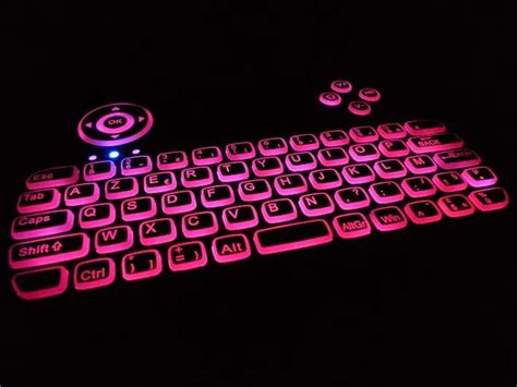 5 Top Small USB Keyboards (With a Touchpad)