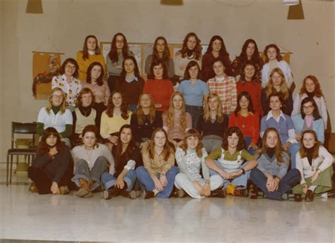 Photo De Classe 1ere Ou 2ème Sc De 1974 Lycée Professionnel Emile Zola