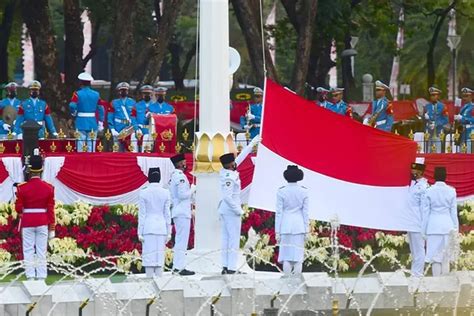 Anda Wajib Tahu Begini Tata Cara Pengibaran Bendera Merah Putih Pada