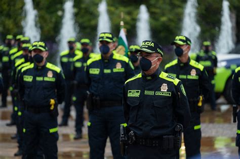 Presentan Nuevo Uniforme De La Polic A Nacional La Voz Del Norte