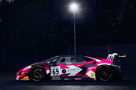 La Lamborghini Barwell Motorsport De Cocker De Haan Montre Ses Couleurs