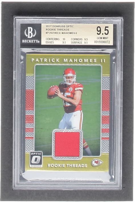 Patrick Mahomes II 2017 Donruss Rookie Threads Red 7 RC BGS 9 5