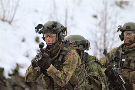 Finnish Special Forces with new Helmet System 2020 [1066x1600] : r ...