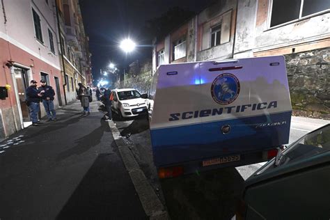 Omicidio Suicidio A Genova Guardia Giurata Uccide Nel Sonno La