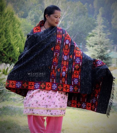 Luxurious Kinnauri Wool Shawl With Handwoven Design MS Black