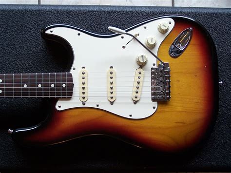 Fender American Vintage 62 Stratocaster Image 200263 Audiofanzine