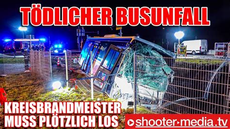 T Dlicher Busunfall Kbm Muss Pl Tzlich Los Kollision Mit