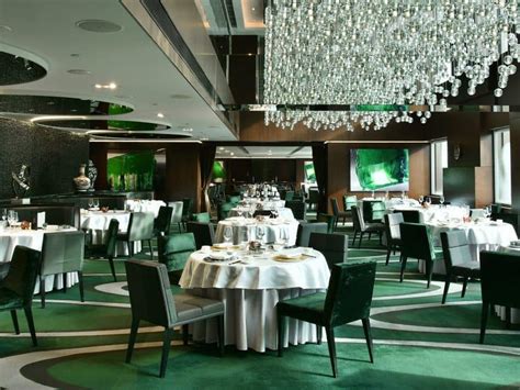 Hotel Dining Restaurants Bars In Tsim Sha Tsui The Mira Hong Kong