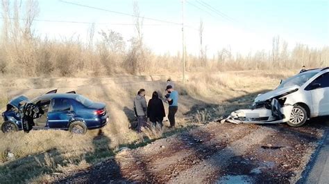 Brutal Choque Sobre La Ruta Hay Dos Personas Heridas