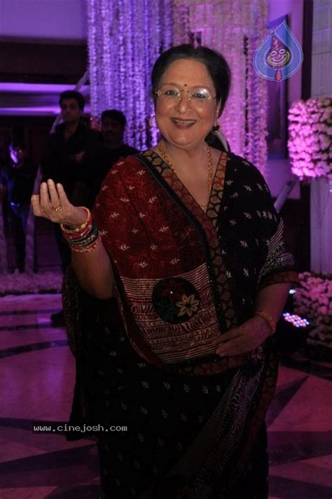 Singer Sunidhi Chauhan Wedding Reception - Photo 32 of 64