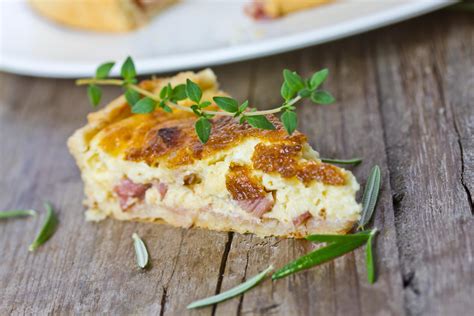 La Zibelechueche Tarte Bernoise Aux Oignons Fromage Suisse