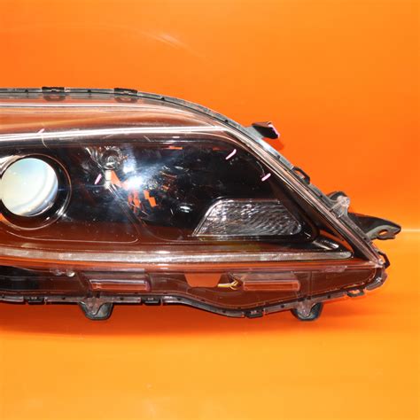 Toyota Sienna Headlight Right Passenger