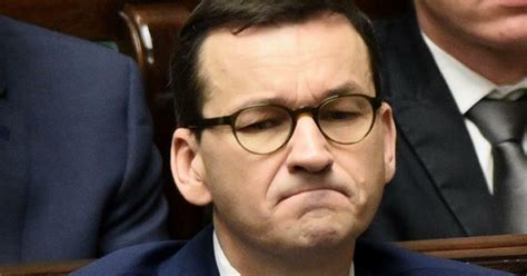 Premier Morawiecki został nazwany dzbanem Do akcji wkroczyła