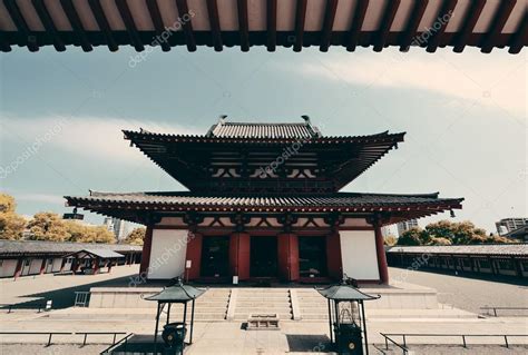 Shitennoji Temple in Osaka — Stock Photo © rabbit75_dep #93034680